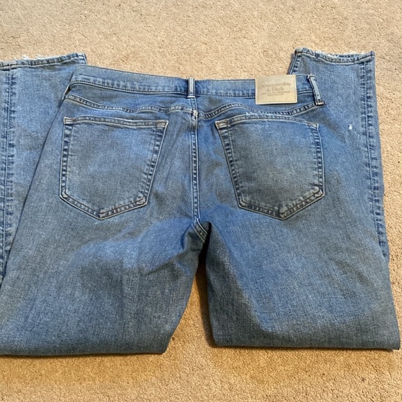 Abercrombie & Fitch Other - NWOT Abercrombie & Fitch jeans